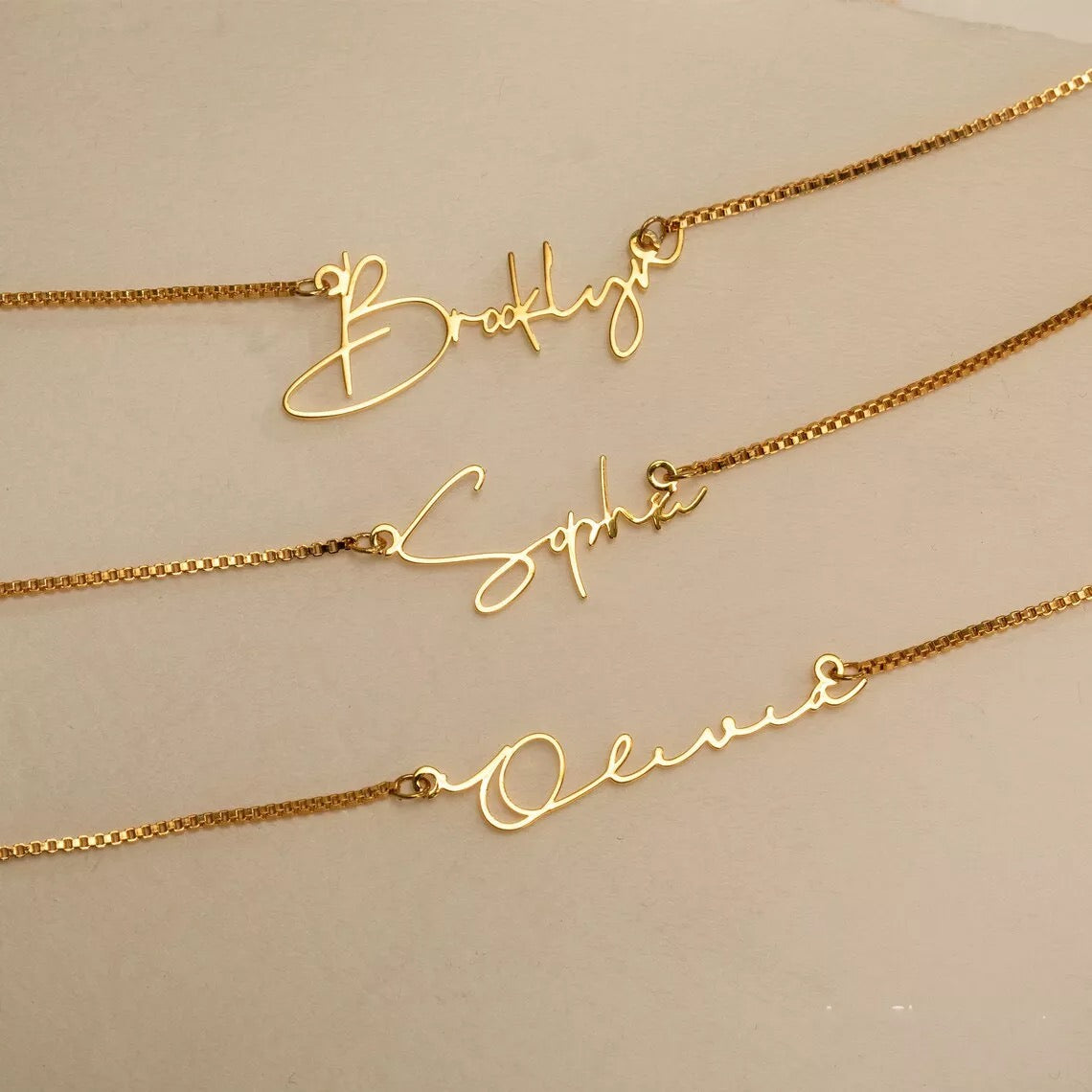 Personalized Necklace w/box chain